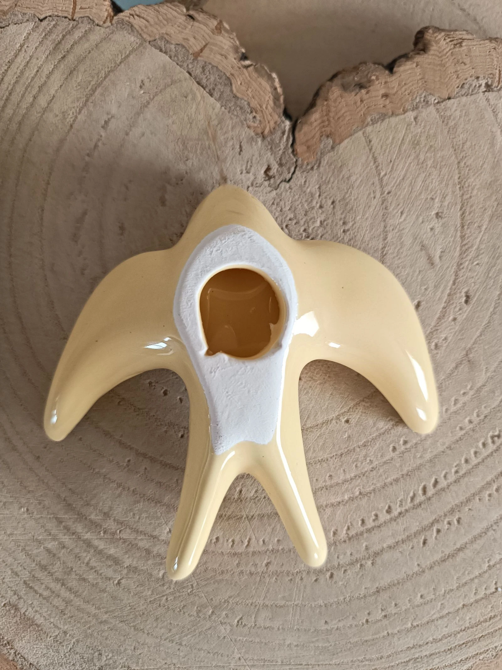 Hand-decorated ceramic swallow – photo 3